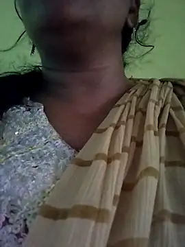 Snapshot of Monika_Telugu_Girl chatting on 12/01/25, 10:31 Monika Telugu Girl online show from 12/01/25, 10:31