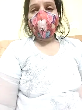 Snapshot of Monika_Telugu_Girl chatting on 12/13/25, 08:14 Monika Telugu Girl online show from 12/13/25, 08:14