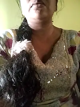 Snapshot of Monika_Telugu_Girl chatting on 12/15/25, 09:13 Monika Telugu Girl online show from 12/15/25, 09:13