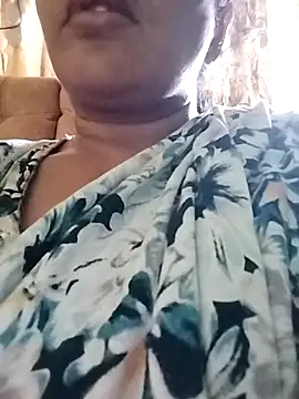 Snapshot of Monika_Telugu_Girl chatting on 12/18/25, 10:21 Monika Telugu Girl online show from 12/18/25, 10:21