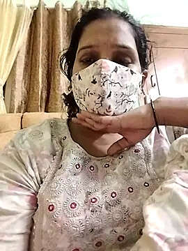 Snapshot of Monika_Telugu_Girl chatting on 12/18/25, 10:27 Monika Telugu Girl online show from 12/18/25, 10:27