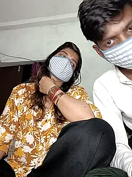 Snapshot of hiddennisha chatting on 10/03/25, 04:26 hiddennisha online show from 10/03/25, 04:26