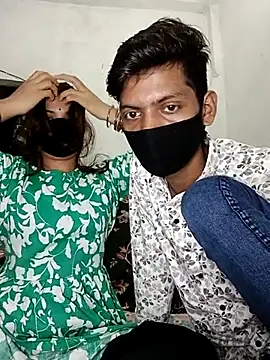 Snapshot of hiddennisha chatting on 10/05/25, 05:00 hiddennisha online show from 10/05/25, 05:00