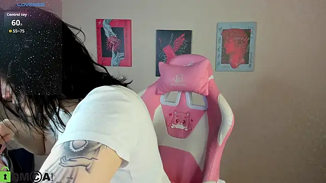 Michele Greenn online show from 10/04/25, 01:03