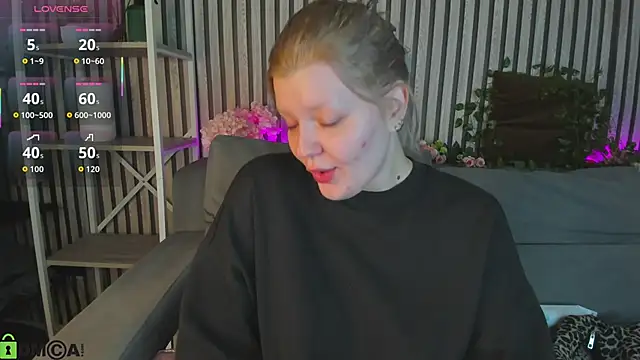 Michele Greenn online show from 05/25/26, 01:11