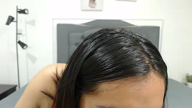 Janne  online show from 10/04/25, 03:37