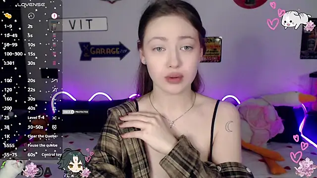 Snapshot of AmourLily chatting on 02/27/26, 01:11 AmourLily online show from 02/27/26, 01:11