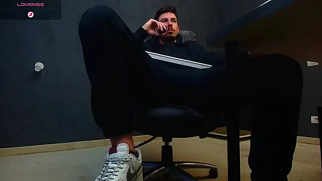 EnzoRace online show from 09/28/25, 04:40