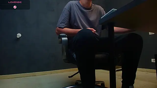 EnzoRace online show from 09/30/25, 04:50