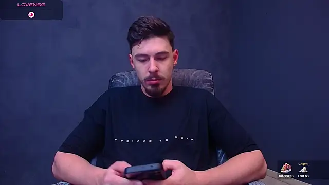 EnzoRace online show from 12/03/25, 05:48