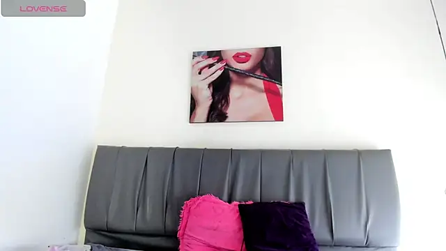 iisabella noa online show from 05/26/26, 12:56