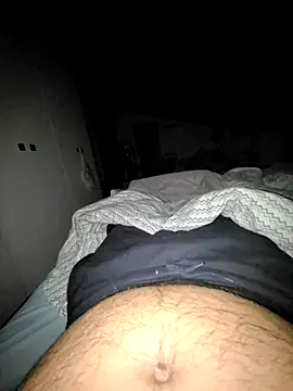 Snapshot of giova17cm chatting on 10/23/25, 08:51 giova17cm online show from 10/23/25, 08:51