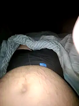 Snapshot of giova17cm chatting on 10/25/25, 09:42 giova17cm online show from 10/25/25, 09:42