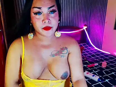 CumFactoryLuna online show from 05/09/26, 12:10