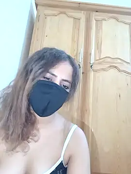 Snapshot of ghadiraa chatting on 09/21/25, 02:13 ghadiraa online show from 09/21/25, 02:13