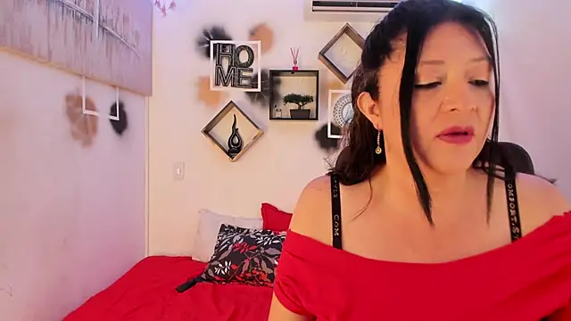 tatiana sofiaa online show from 10/15/25, 01:00