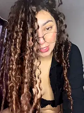 Snapshot of vane_vixen chatting on 11/13/25, 05:01 vane vixen online show from 11/13/25, 05:01