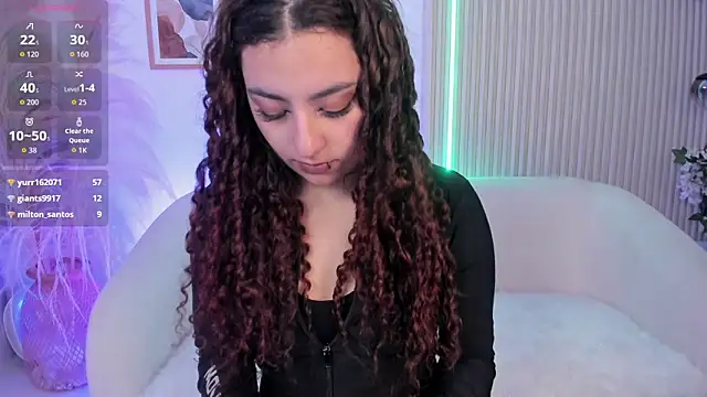 Snapshot of vane_vixen chatting on 11/19/25, 01:22 vane vixen online show from 11/19/25, 01:22