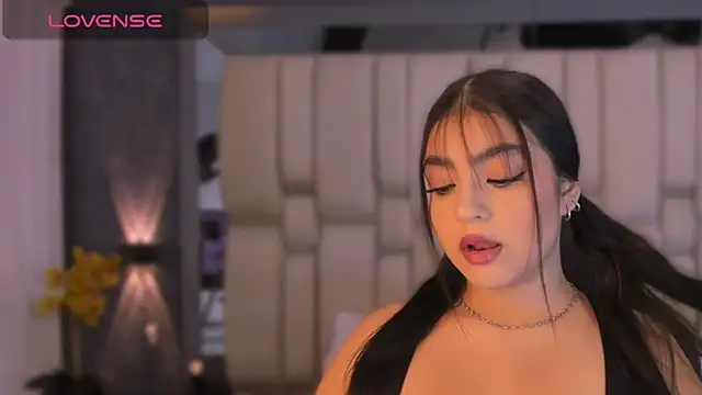 Snapshot of BelaCox_ chatting on 09/26/25, 11:58 BelaCox online show from 09/26/25, 11:58