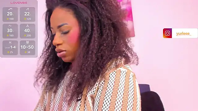 Brandy brown  online show from 06/06/26, 11:53