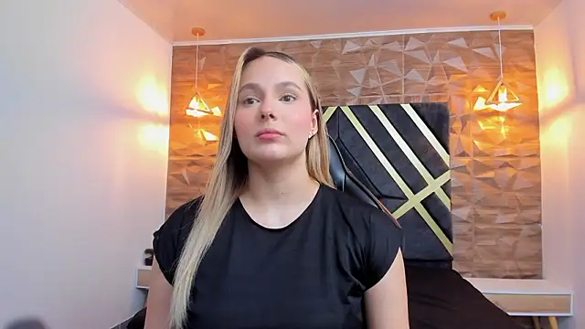 Emmaa white  online show from 03/02/26, 05:20