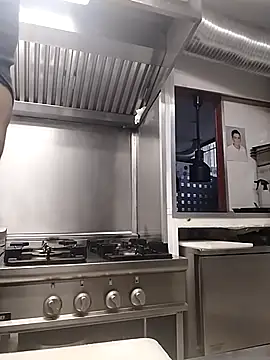 hotmen83 online show from 10/22/25, 07:30