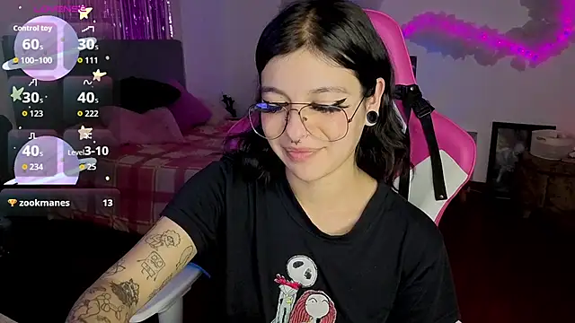 larah uwu online show from 05/08/26, 06:24