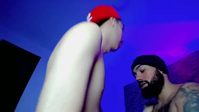 Snapshot of Michael_twink_ chatting on 10/20/25, 03:40 Michael twink online show from 10/20/25, 03:40