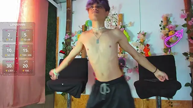 spicy adonhis online show from 10/01/25, 01:06