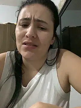 Snapshot of IvettSt_ chatting on 01/15/26, 04:50 IvettSt online show from 01/15/26, 04:50
