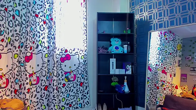 thania 777 online show from 10/31/25, 05:25