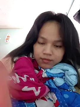 Snapshot of BabySweet-18 chatting on 04/07/26, 01:00 BabySweet-18 online show from 04/07/26, 01:00