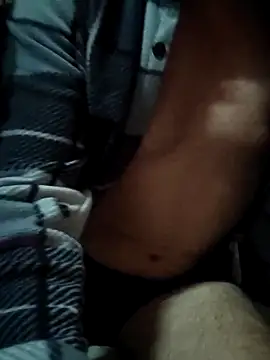 Snapshot of Ynsemr chatting on 10/22/25, 07:02 Ynsemr online show from 10/22/25, 07:02