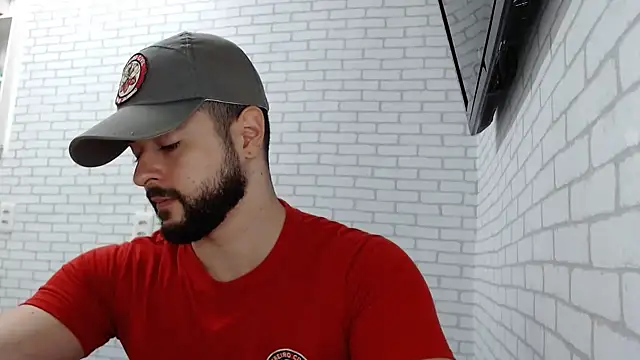 BombeiroHotx online show from 09/18/25, 10:56