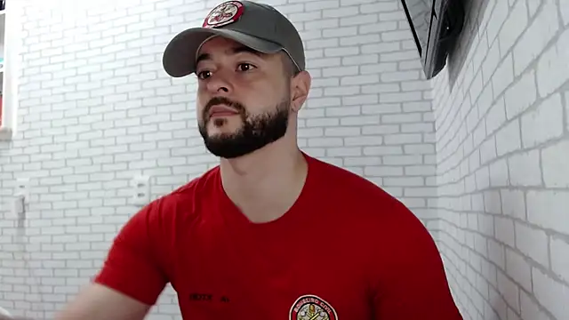 BombeiroHotx online show from 10/05/25, 03:54