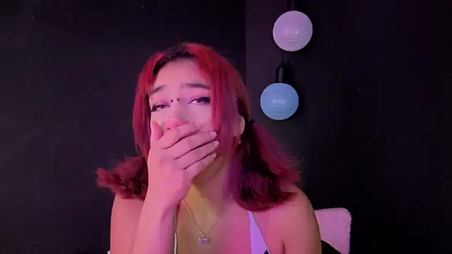 zoelight18 online show from 09/22/25, 05:20