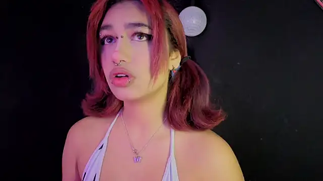 zoelight18 online show from 09/23/25, 04:26