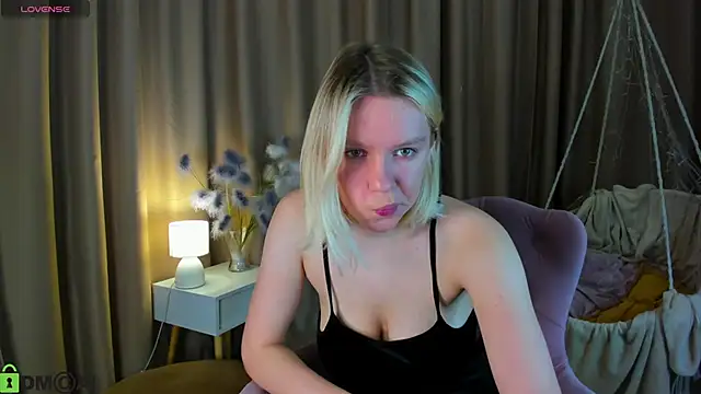 Casey Miller online show from 10/21/25, 01:17