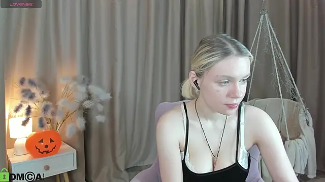 Casey Miller online show from 11/01/25, 01:29