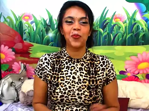 indiandesire4u69 online show from 11/22/25, 04:17