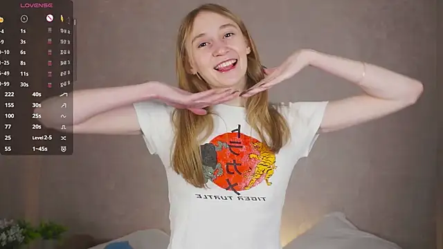 BeatrixHiett online show from 09/20/25, 04:13