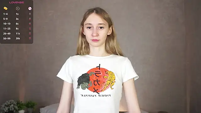 BeatrixHiett online show from 09/24/25, 04:05