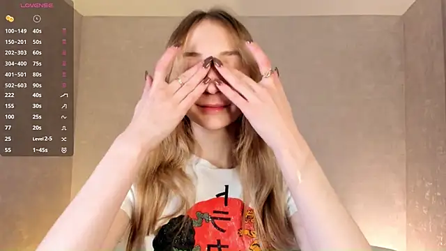 BeatrixHiett online show from 10/10/25, 03:05