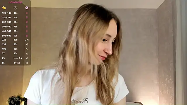 BeatrixHiett online show from 10/14/25, 03:07