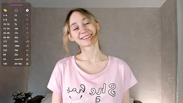 BeatrixHiett online show from 10/25/25, 02:30