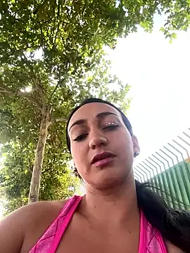 Snapshot of Ninabigtitied chatting on 10/03/25, 01:19 Ninabigtitied online show from 10/03/25, 01:19