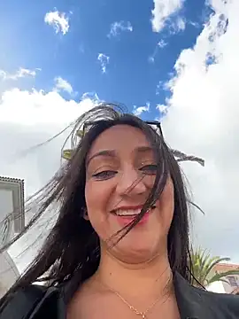 Snapshot of Ninabigtitied chatting on 11/29/25, 01:25 Ninabigtitied online show from 11/29/25, 01:25