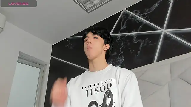 AerumChae online show from 07/28/26, 03:32