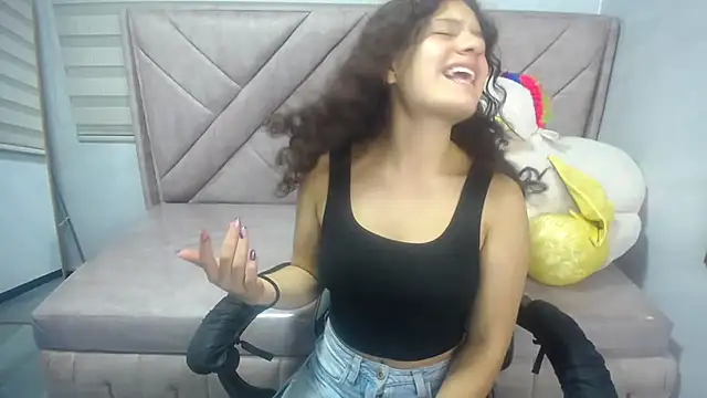 Velvet Moon V online show from 09/13/25, 01:33