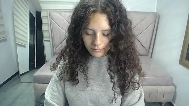 Velvet Moon V online show from 09/29/25, 01:16